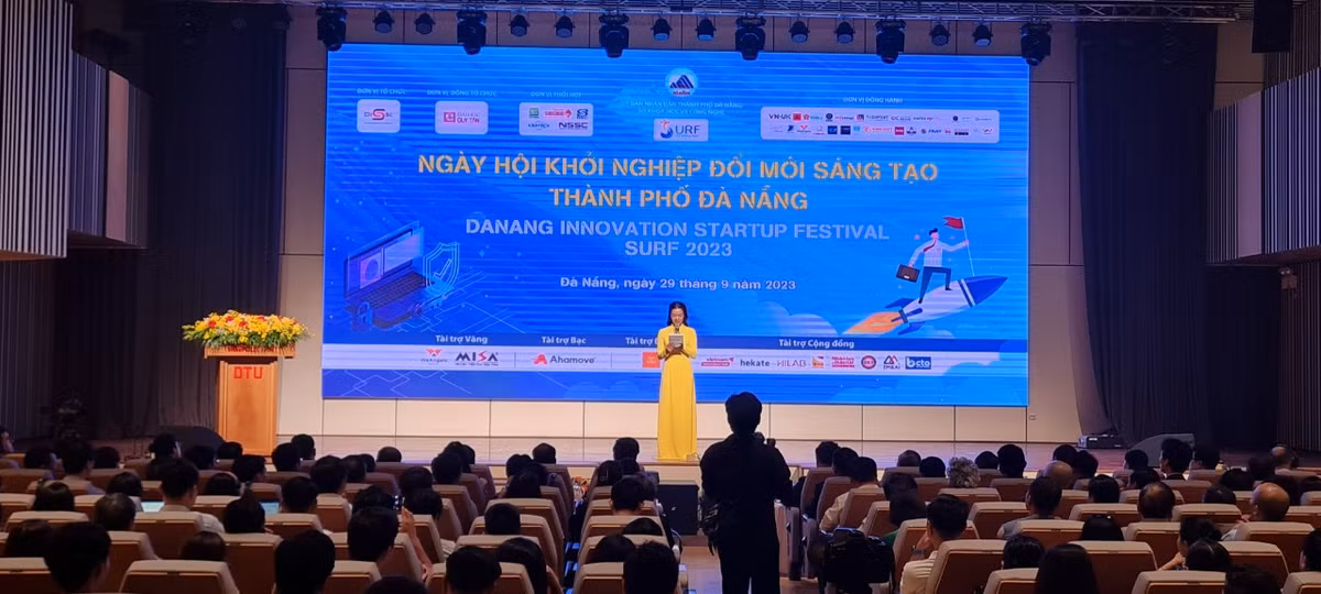 Da Nang: Soi dong Ngay hoi khoi nghiep doi moi sang tao SURF 2023