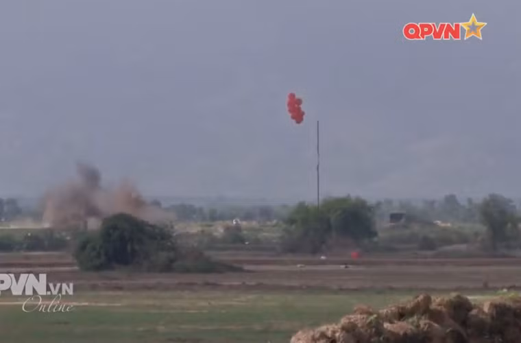 Trúng mục tiêu. Nguồn ảnh: QPVN