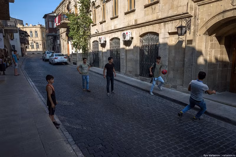 Chum anh thu do Baku tuoi dep cua Azerbaijan-Hinh-8