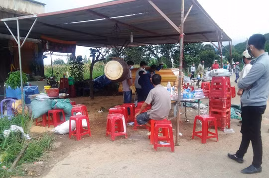 Chong giet vo chon xac roi viet thu tuyet menh tu tu-Hinh-3