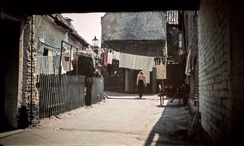 Một khu dân cư ở Norfolk cách đây hàng chục năm về trước.