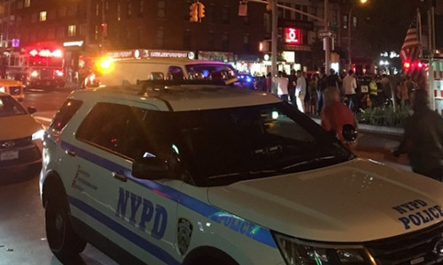 Đơn vị chống khủng bố NYPD và cảnh sát New York đang có mặt tại hiện trường vụ nổ bom. Ảnh: Pix11.