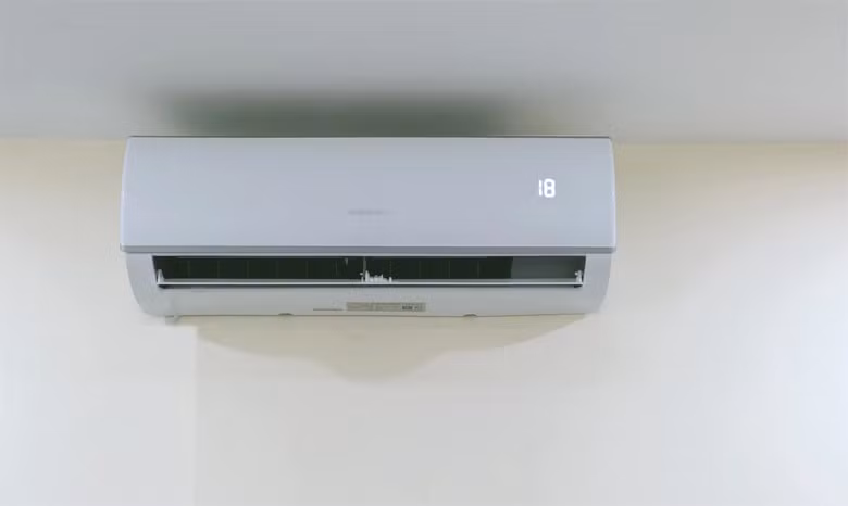 Để tiết kiệm điện, người tiêu dùng nên chọn sản phẩm có nhãn năng lượng tiết kiệm, sử dụng hợp lý và tránh lãng phí không cần thiết. Một số điều chỉnh nhỏ trong thói quen có thể giúp giảm đáng kể chi phí điện và bảo vệ môi trường.