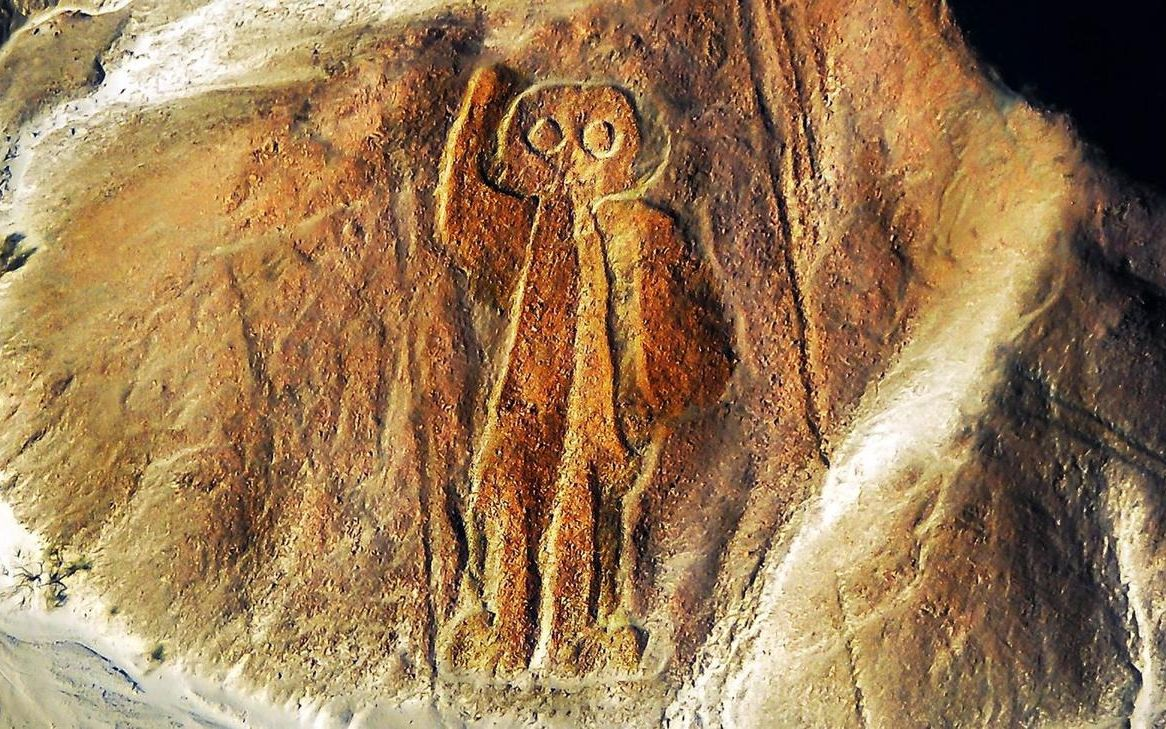  Trí tuệ nhân tạo (AI) vừa giúp các nhà khoa học khám phá manh mối đầu tiên của bí ẩn hình vẽ Nazca - một trong những câu đố lớn nhất lịch sử nhân loại. (Ảnh: VTV)