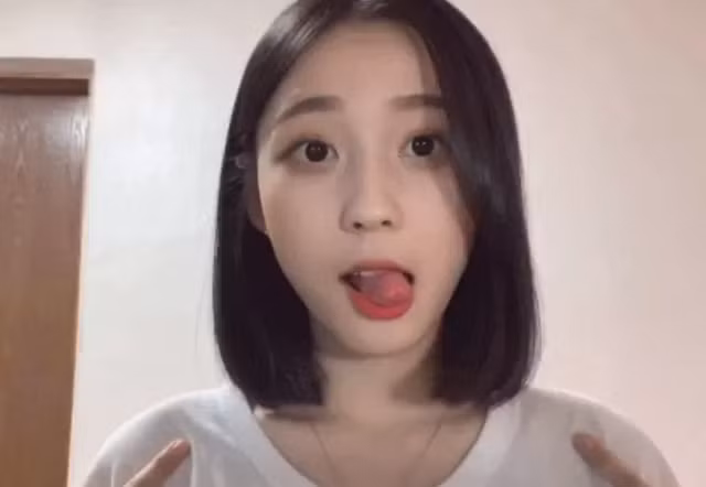 Tuy nhiên, nếu không mạnh dạn thay đổi và theo đuổi công việc streamer, Jiami có lẽ đã không đạt được danh tiếng và thu nhập như hiện tại.