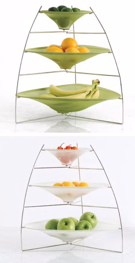 Chiếc giá đựng hoa quả nhiều tầng ấn tượng.