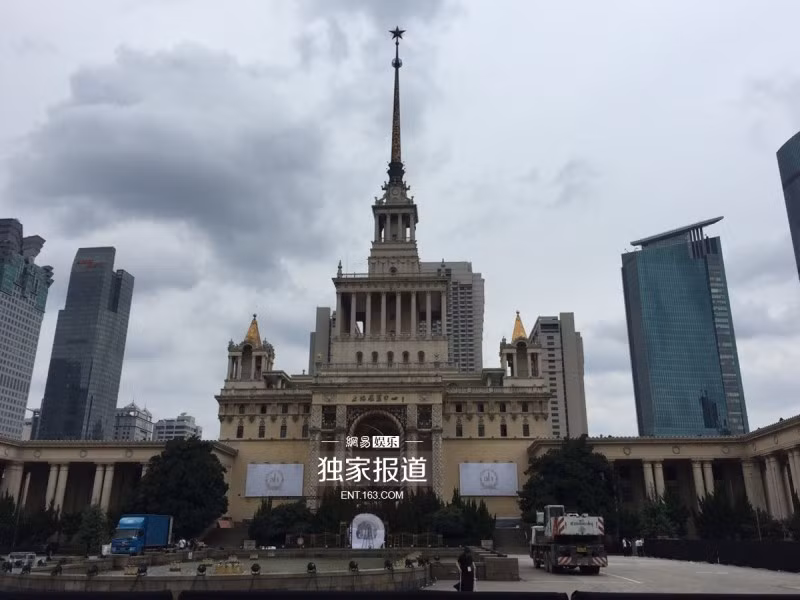 Đám cưới của Huỳnh Hiểu Minh và Angela Baby sẽ có 2.000 khách mời, 200 bàn tiệc VIP.