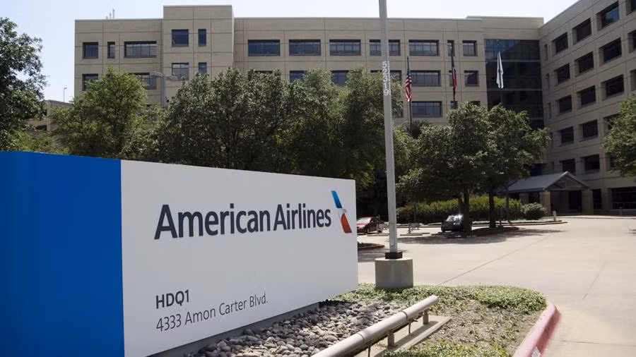 Hãng hàng không American Airlines (AA) chính thức thành lập vào năm 1930, trụ sở chính của hãng đặt tại thành phố Fort Worth, bang Texas, gần Sân bay Quốc tế Dallas – Forth Worth, nước Mỹ.