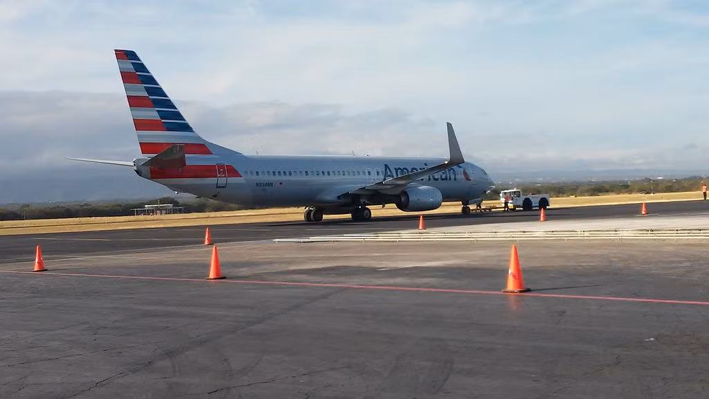 American Airlines là một trong hai hãng hàng không lớn và quan trọng nhất của Mỹ (cùng với United Airlines), có số chuyến bay nội địa Mỹ và quốc tế với tần suất lớn, khai thác hiệu quả các đường bay mới.