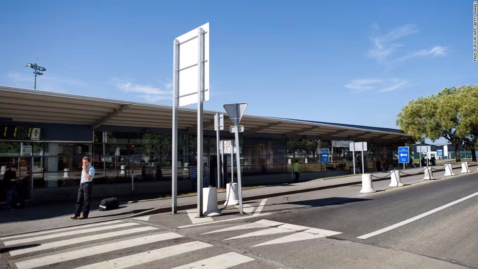 10. Beauvais-Tille International Airport (Paris, Pháp).