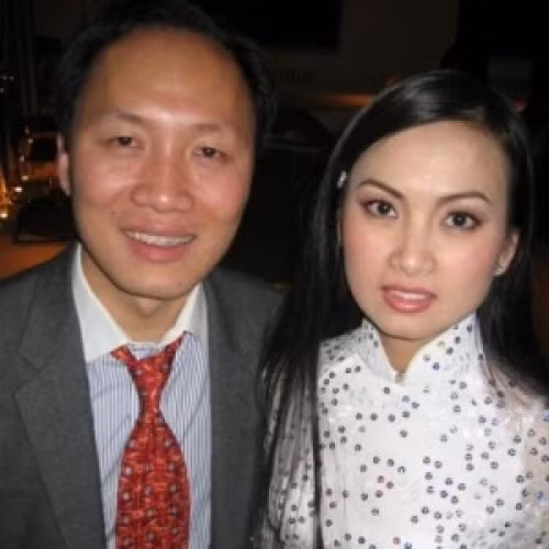 Ở tuổi 49, Chính Chu có tổng tài sản hơn 1 tỷ USD, tương đương với nhiều tài phiệt nổi tiếng thế giới, nằm trong Top 40 doanh nhân thành đạt nhất của Châu Á tại Mỹ.