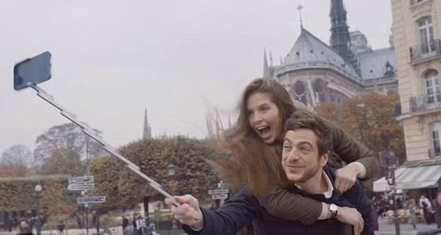 Doc dao chiec gay “tu suong” kiem op dien thoai-Hinh-3