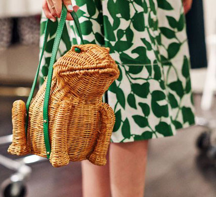 Những mẫu túi xách độc đáo này được không ít tín đồ thời trang săn lùng.