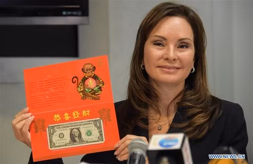 Giá của mỗi tờ 1 USD đặc biệt là 5,95 USD (135.000 đồng) và giá của set 8 tờ 2 USD sẽ là 58,88 USD (1,3 triệu đồng).