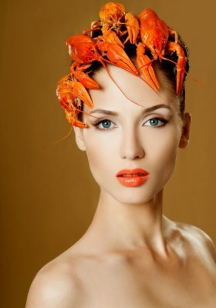 Chiếc mũ hình những con tôm ngộ nghĩnh.