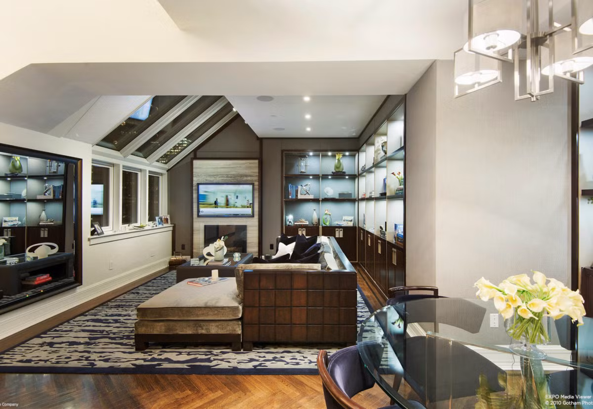 Căn penthouse hiện đại này có thể điều khiển các máy điều hòa không khí, ánh sáng và cửa sổ thông qua một iPad.