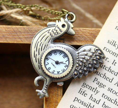 Đồng hồ hình chú gà.