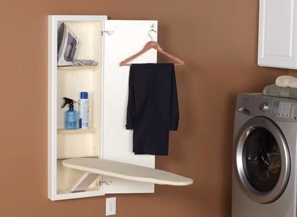 Thiết kế bàn là quần áo này khá hữu dụng cho những ngôi nhà nhỏ hẹp.