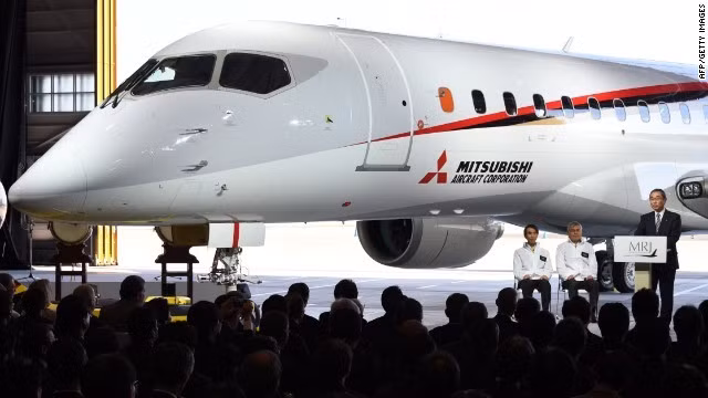 Chiếc MRJ được chế tạo từ vật liệu tổng hợp. Nó được trang bị hai động cơ Pratt &amp; Whitney PW1200G.