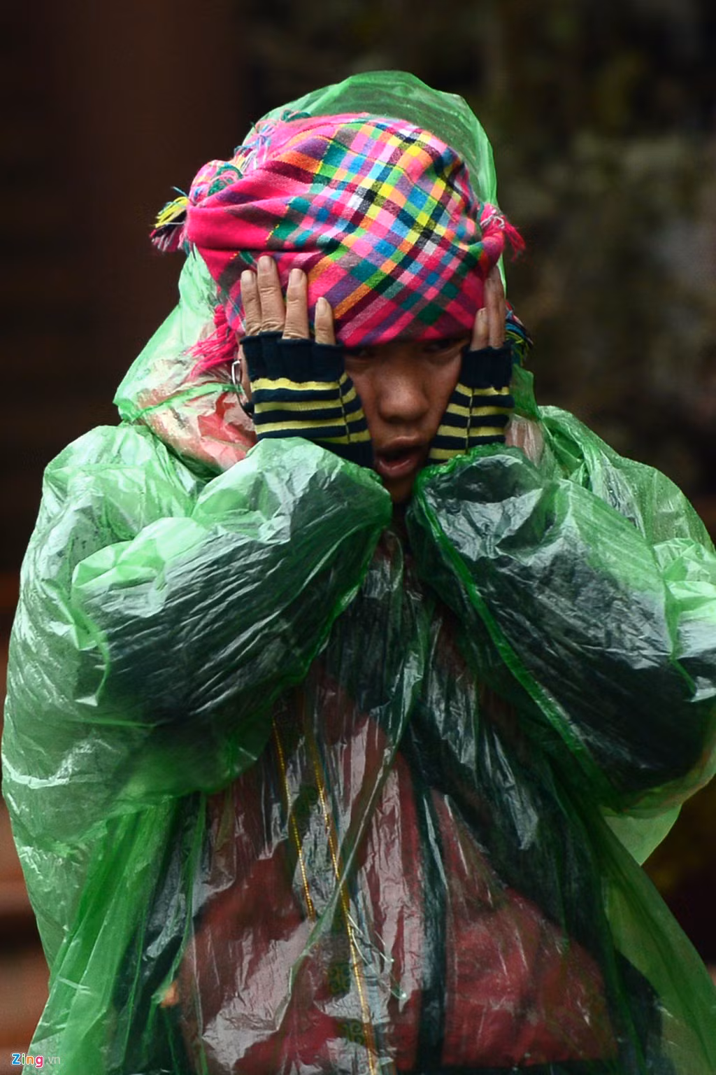 Nhiệt độ tại vùng cao của Lào Cai về đêm khoảng -1 độ C, ban ngày đỡ lạnh hơn, dao động trong khoảng 3-5 độ C.