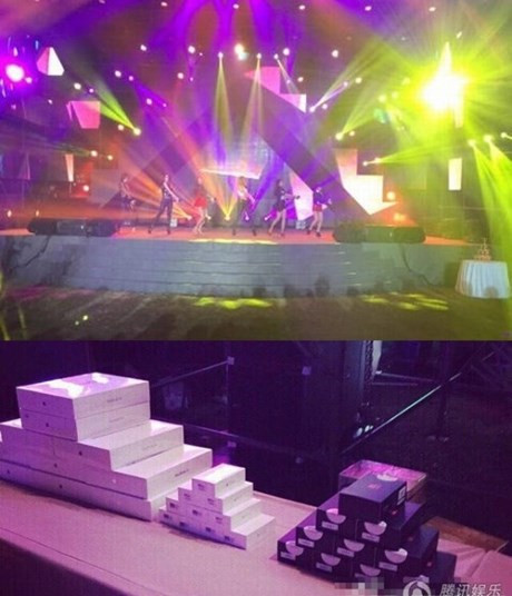 Trong bữa tiệc xa xỉ này, con trai tỷ phú Trung Quốc bày la liệt iPhone, MacBook Pro, iPad trên bàn để tặng cho khách.