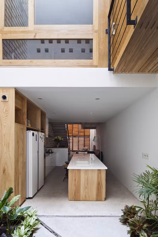 Không gian bếp hiện đại và sang trọng.