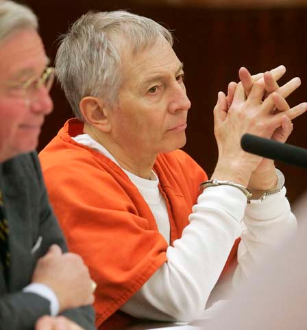 Chan dong nhung ty phu giet nguoi khong gom tay-Hinh-3