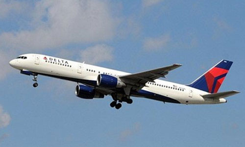 Chuyen bay bi hoan vi phi co nong nac mui ca