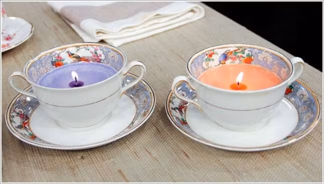 Những chiếc tách đựng nến dễ thương.