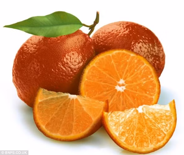 Giống chanh đỏ bắt mắt còn có tên gọi Red Lime hay Blood Lime được trồng nhiều bởi dễ thích nghi và cho năng suất cao hơn giống thường.