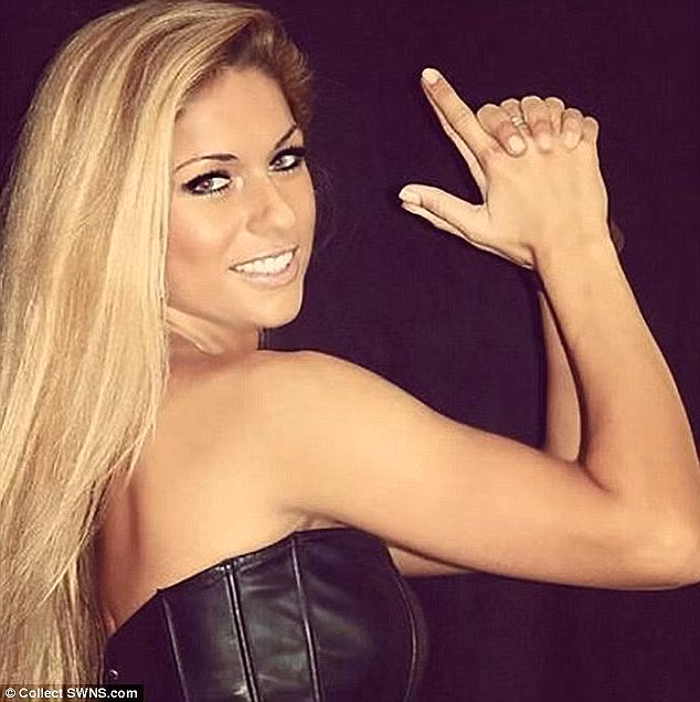 Nhân chứng của vụ giết người, bạn gái mới của triệu phú Andrew Bush, cô Maria Korotaeva đã khẳng định hung thủ là người mẫu Mayka Kukucova (ảnh), người tình cũ của nạn nhân. Theo lời kể của nhân chứng, vào thời điểm xảy ra vụ việc, cô cùng nạn nhân Andrew Bush trở về biệt thự tại bán đảo Costa del Sol, phía nam Tây Ban Nha. Vừa bước vào phòng ngủ thì họ đã thấy người tình cũ của Andrew Bush là người mẫu Mayka Kukucova (24 tuổi) nằm ngay trên giường. Ông Andrew Bush đã yêu cầu bạn gái ra ngoài xe chờ để giải quyết việc riêng với người tình cũ.