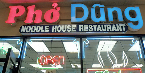 Quán phở Việt Nam ở khu chợ Hong Kong Food Market.