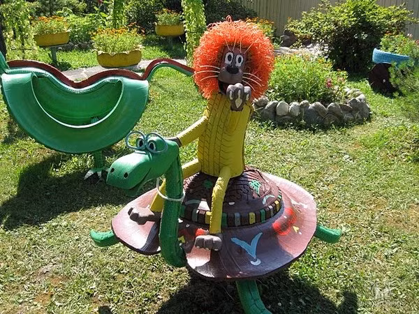 Với chút óc sáng tạo, bạn có thể tạo nên rất nhiều mô hình trang trí đáng yêu từ lốp xe.