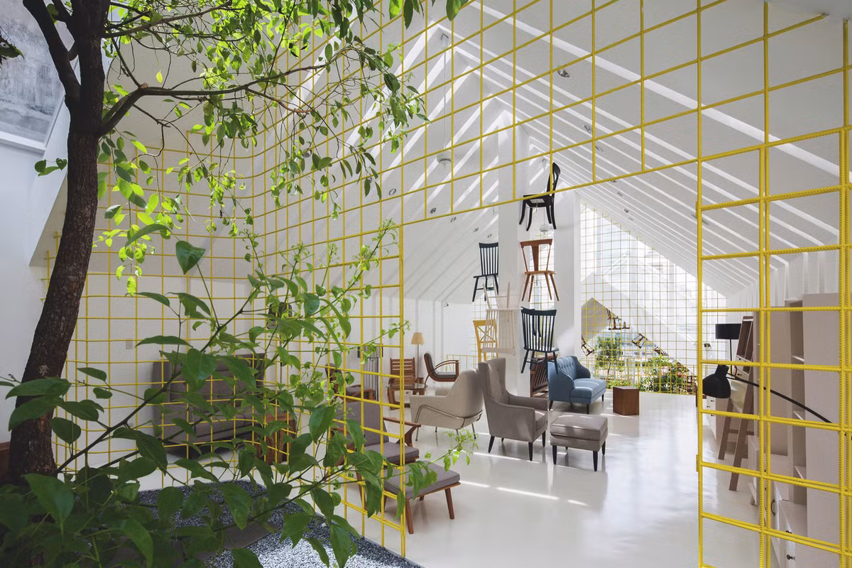 Tọa lạc tại quận Bình Tân, TP HCM, Thao Ho Home là một dự án văn phòng trưng bày các loại nội thất gỗ bền vững cho các tòa nhà dân cư, khu du lịch và các loại nhà ở khác.