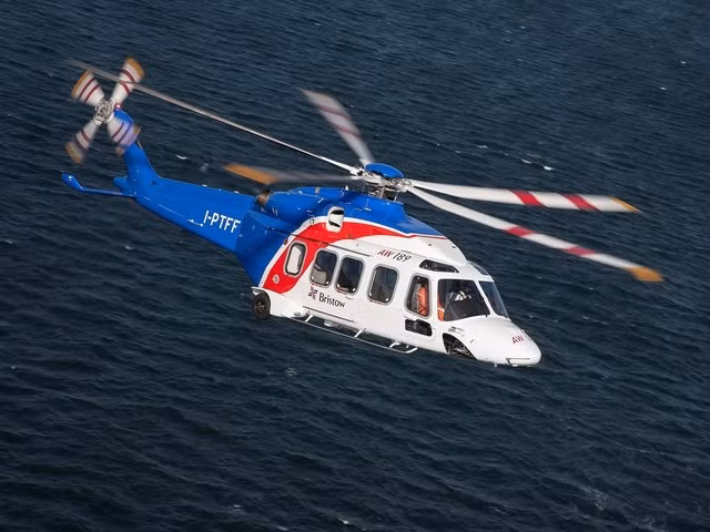 Việt Nam là khách hàng thứ 11 trên thế giới, thứ hai ở Đông Nam Á (sau Malaysia) mua loại trực thăng tối tân này trang bị cho Tổng Công ty trực thăng Việt Nam phục vụ hoạt động bay dịch vụ du lịch, bay dầu khí...