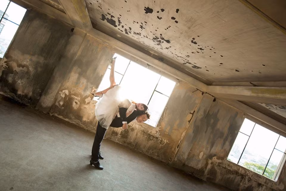 Vo chong quay vu dieu cong chieng trong dam cuoi gay sot-Hinh-5