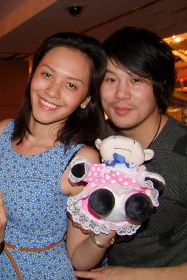 Trương Huệ Vân là thế hệ thứ tư của Trương gia tộc tại TP HCM. Đầu năm 2011, Trương Huệ Vân từng ra Hà Nội tham dự Lễ vinh danh Gia tộc doanh nhân cùng đại diện 22 họ tộc nổi tiếng khác của Việt Nam.