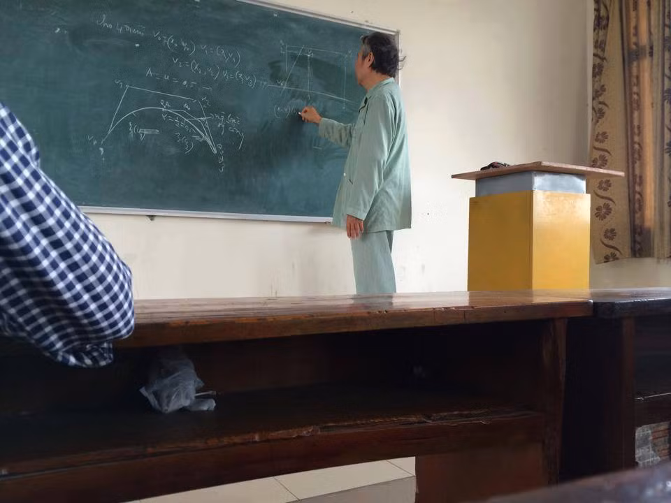 Cam dong thay giao mac do benh vien len giang duong