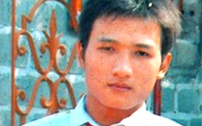 Tập trung rà soát, khoanh vùng những đối tượng có biểu hiện nghi vấn sống quanh khu vực nhà nạn nhân, lực lượng phá án đã phát hiện Trần Văn Ngà (SN 1990, hàng xóm của nạn nhân) có nhiều biểu hiện nghi vấn nhất.