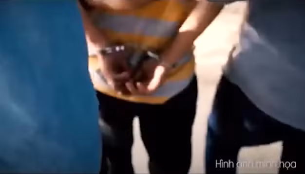 Sau 5 ngày tiến hành truy xét, đến 15h ngày 28/11/2016, qua thông tin, Ban chuyên án xác định được đối tượng trốn tại ở huyện Bình Chánh (TPHCM) và tiến hành bắt giữ. 