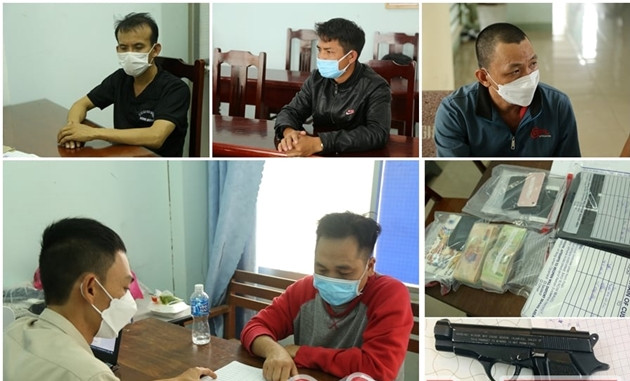  Triệt phá đường dây đánh bạc qua mạng quy mô 700 tỷ đồng: Ngày 25/11, Công an tỉnh Ninh Thuận cho biết vừa triệt phá đường dây đánh bạc dưới hình thức cá cược trực tuyến trên mạng internet, do đối tượng Nguyễn Hoàng Gia Bảo (SN 1986, trú huyện Ninh Sơn) cầm đầu, số tiền ước tính hơn 700 tỷ đồng. 