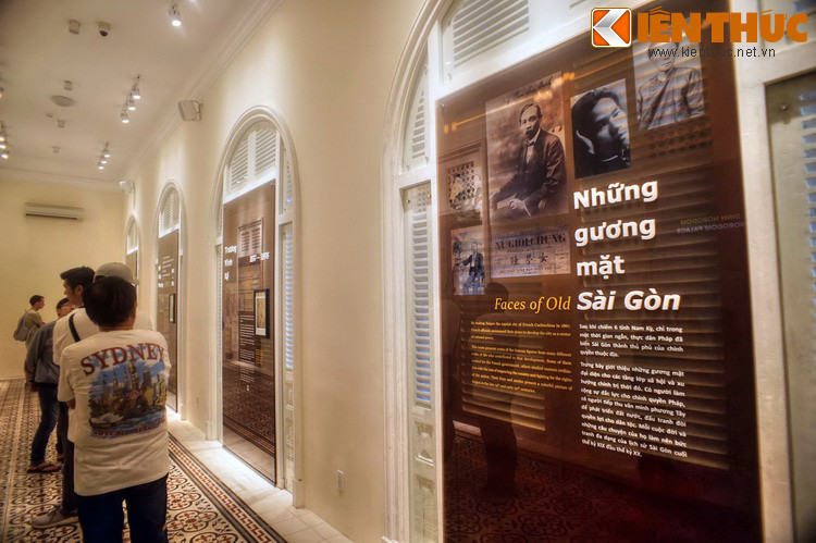 Tại trưng bày này, du khách sẽ được giới thiệu về Sài Gòn thời thuộc địa với những thay đổi quan trọng trong giao thông, kiến trúc, thương mại và đời sống xã hội.