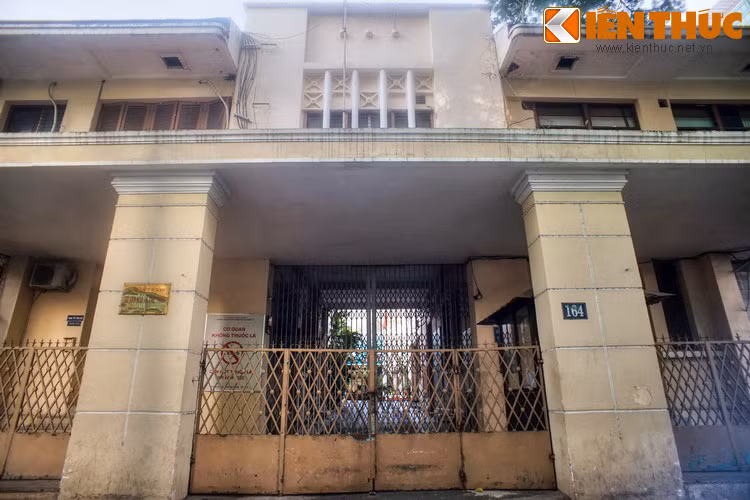 Trong những ngày đó, nhà tù khét tiếng này trở thành trụ sở Quốc gia tự vệ của Sài Gòn – Chợ Lớn.