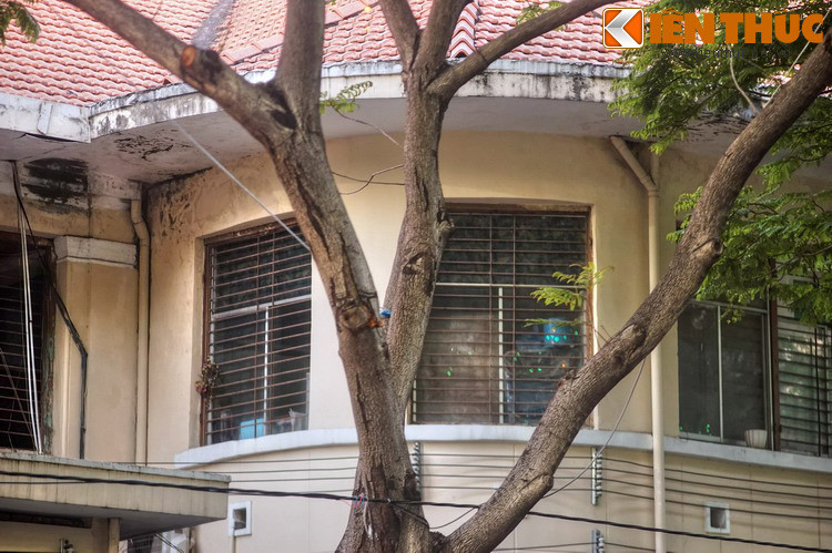 Có thể kể ra nhiều gương mặt nổi tiếng từng bị giam ở đây, như Tôn Đức Thắng, Phạm Văn Đồng, Trần Huy Liệu, Nguyễn Duy Trinh, Trần Phú, Lý Tự Trọng, Ngô Gia Tự, Hà Huy Giáp, Lê Hồng Phong, Nguyễn Thị Minh Khai...