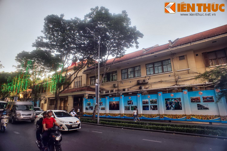 Trong giai đoạn 1955 - 1975, nơi đây là trụ sở bộ nội vụ của chính quyền Sài Gòn.