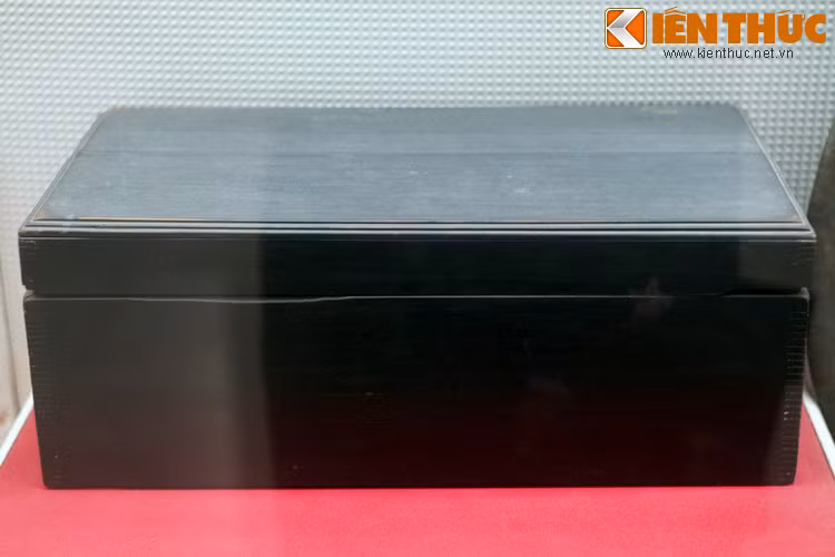 Tráp gỗ, Hội Việt Nam Thanh niên Cách mạng dùng đựng tài liệu ở nhà ông Trần Quang Huyến.