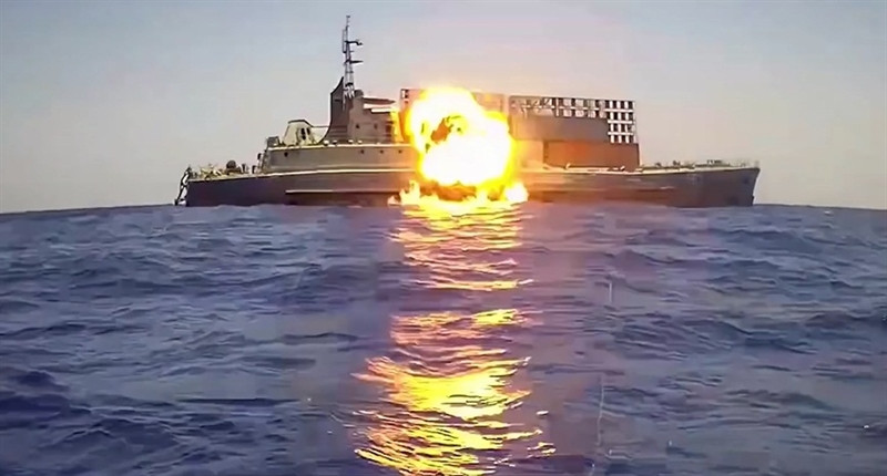 Không có tuyên bố trực tiếp nào được Ai Cập đưa ra về lời tố của Thổ Nhĩ Kỳ nhưng Cairo đã tổ chức cuộc tập trận quy mô lớn cả trên bộ lẫn trên biển với thông điệp sẵn sàng cho mọi tình huống có thể xả ra tại Libya.