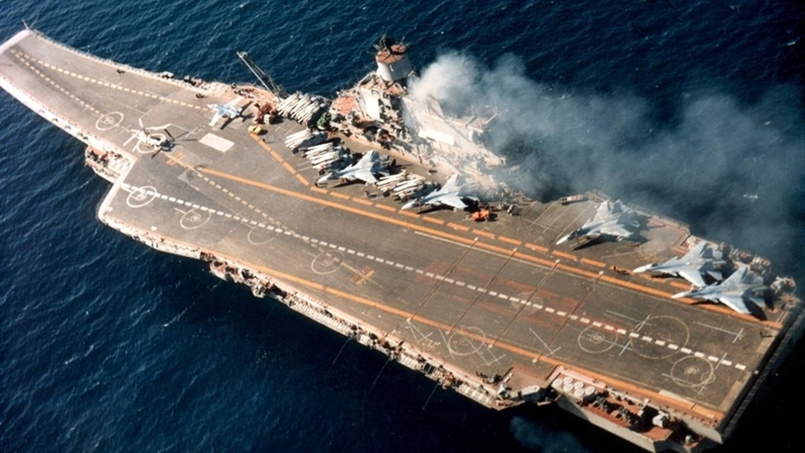 Không chỉ có vậy, còn tồn tại thông tin là tàu sân bay Storm sẽ được trang bị hệ thống phòng không mới nhất S-500K - phiên bản hải quân của S-500 Prometheus.