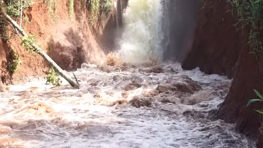 Vo kenh dan tran ho Gia Hoet, di doi hang chuc ho dan-Hinh-2