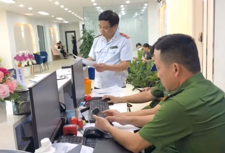 Kiem tra va xu phat nhieu co so tham my o Nghe An-Hinh-2